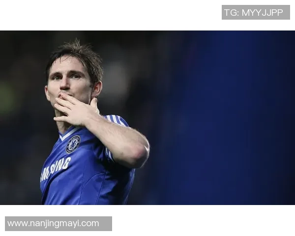 世界顶尖足球球星的传奇之路：从崛起到统治全球足坛的荣耀时刻